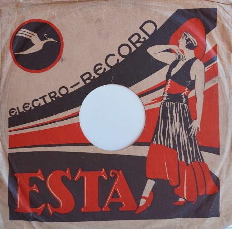 Esta - obal Tancujúca dáma